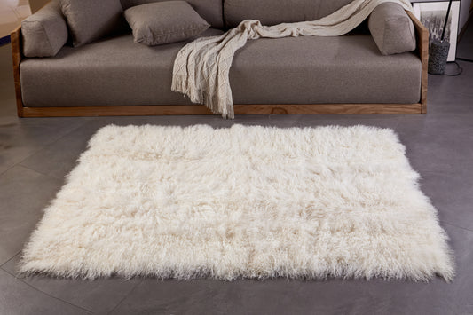 Mongolian /Tibetan lamb fur rug natural white